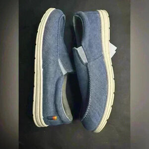 Cat and Jack shoes Unisex size 5 Slip On Tennis Shoes